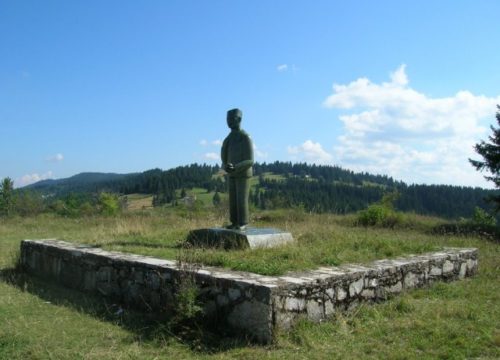 ЈАБУКА, МЕМОРИЈАЛНИ КОМПЛЕКС